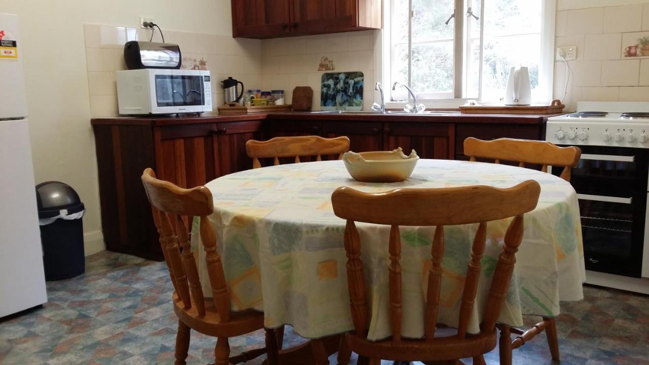 Woodlands Of Balingup Bush Cottages Extérieur photo