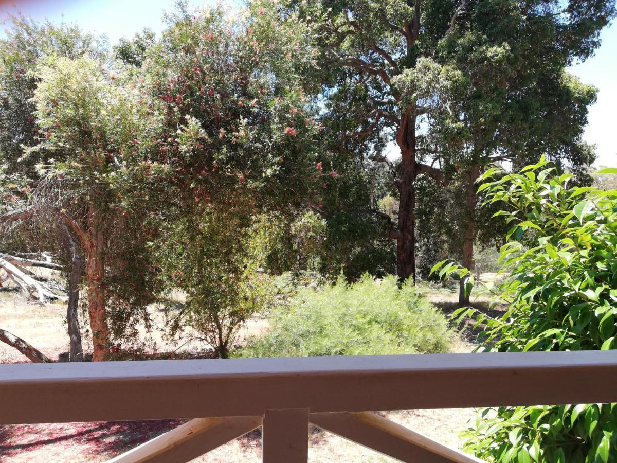 Woodlands Of Balingup Bush Cottages Extérieur photo